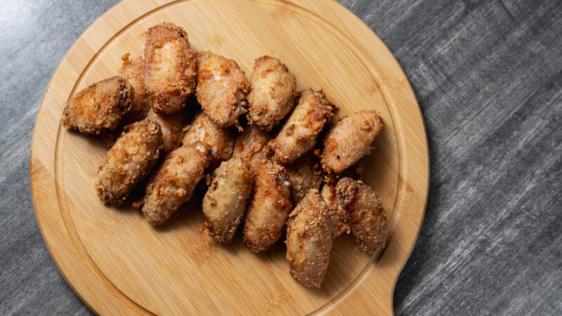 18 hot wings